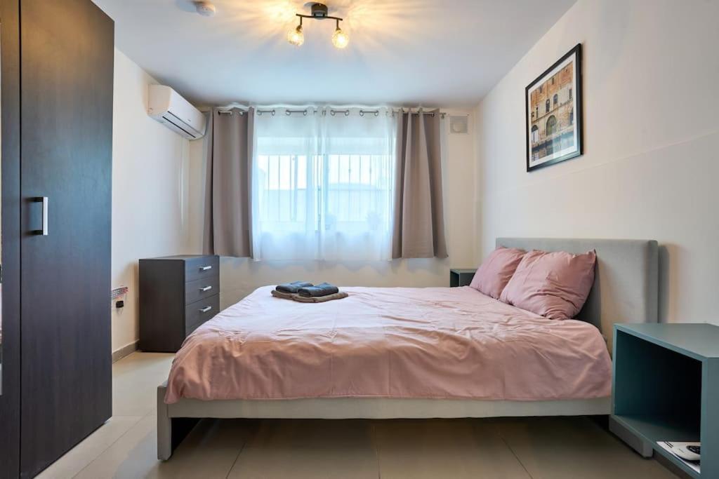 Urban Front - Walking Distance From Paceville And St George Bay Beach Is-Swieqi 외부 사진