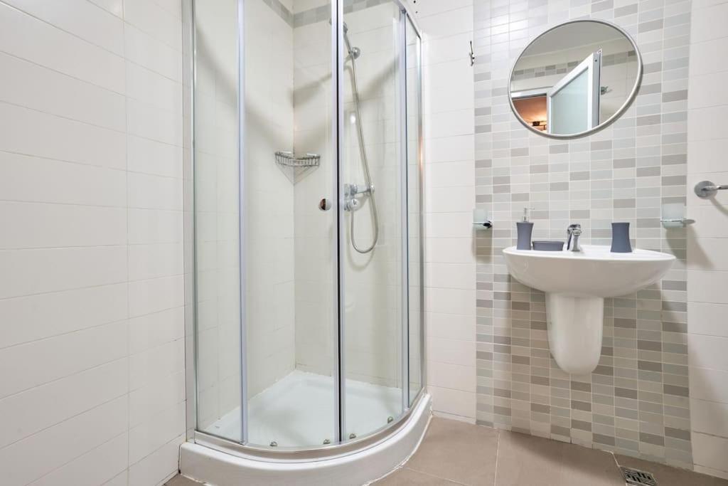 Urban Front - Walking Distance From Paceville And St George Bay Beach Is-Swieqi 외부 사진