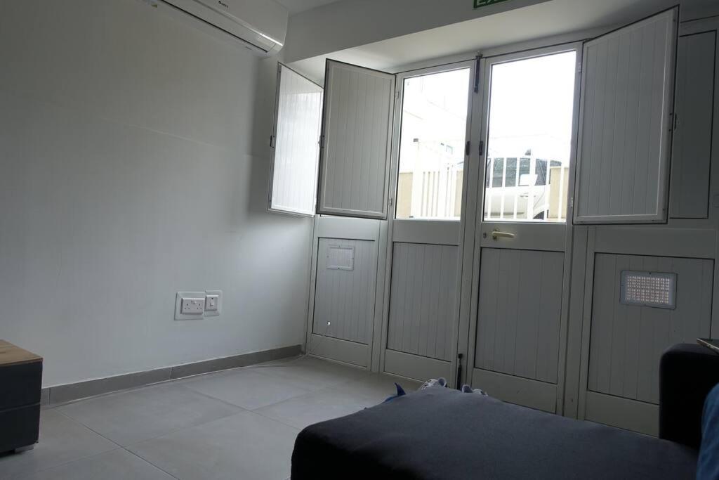 Urban Front - Walking Distance From Paceville And St George Bay Beach Is-Swieqi 외부 사진